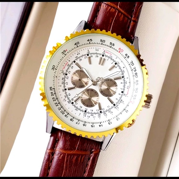 Luxury Watch Men’s - B. Navitimer - Picture 1 of 14